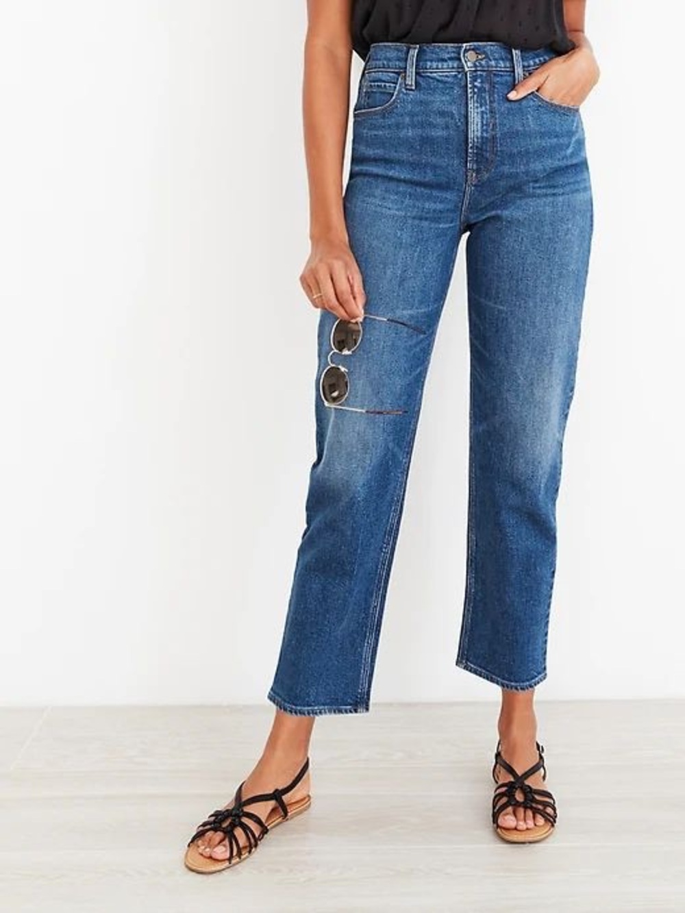 Old Navy Sky High Straight Extra High Rise Womenās Jeans in Medium Blue - 12